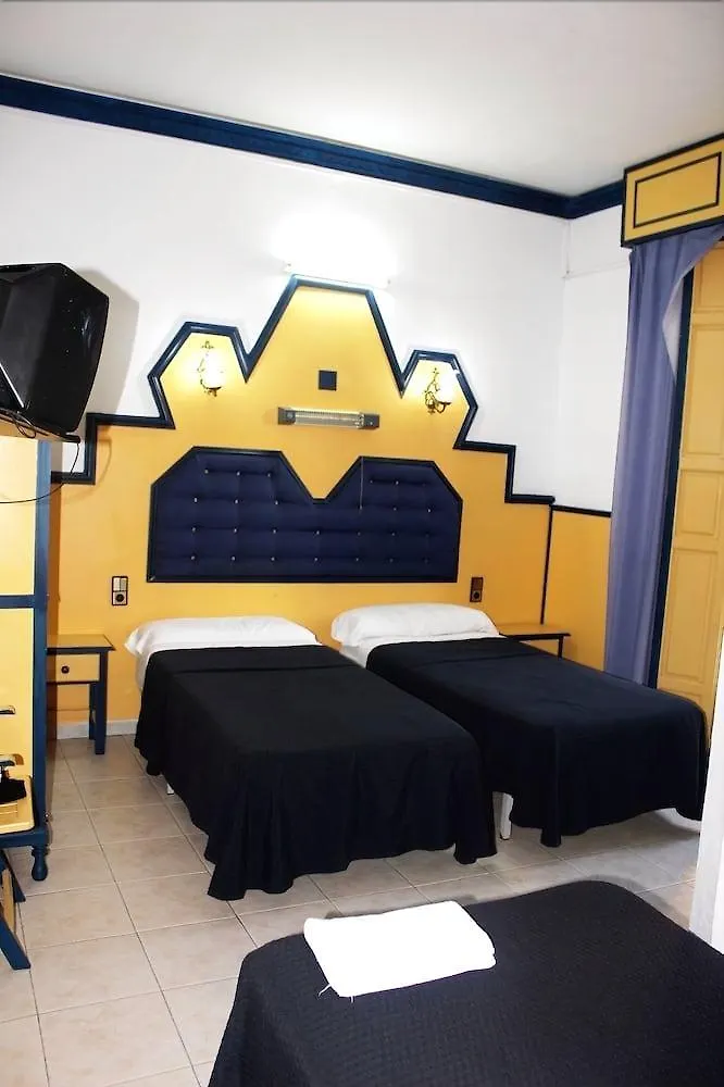 Pension Nuevo Pino Sevilha