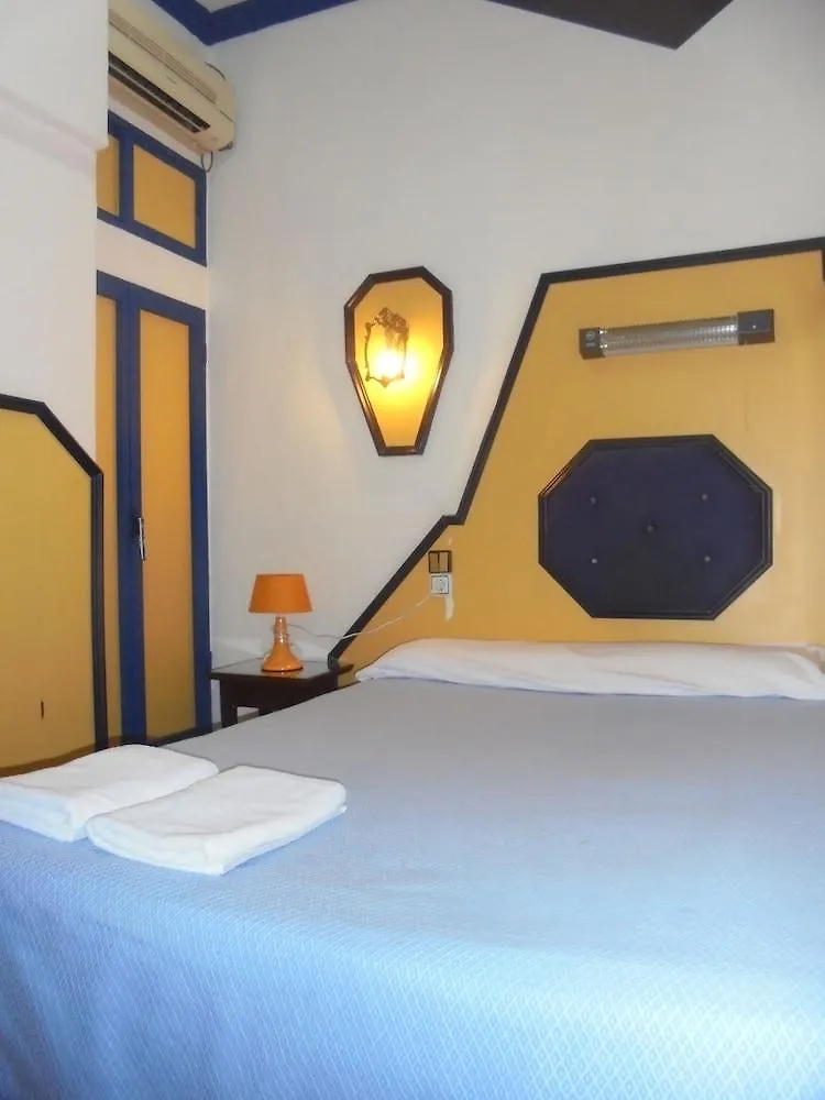 Guest house Pension Nuevo Pino Seville